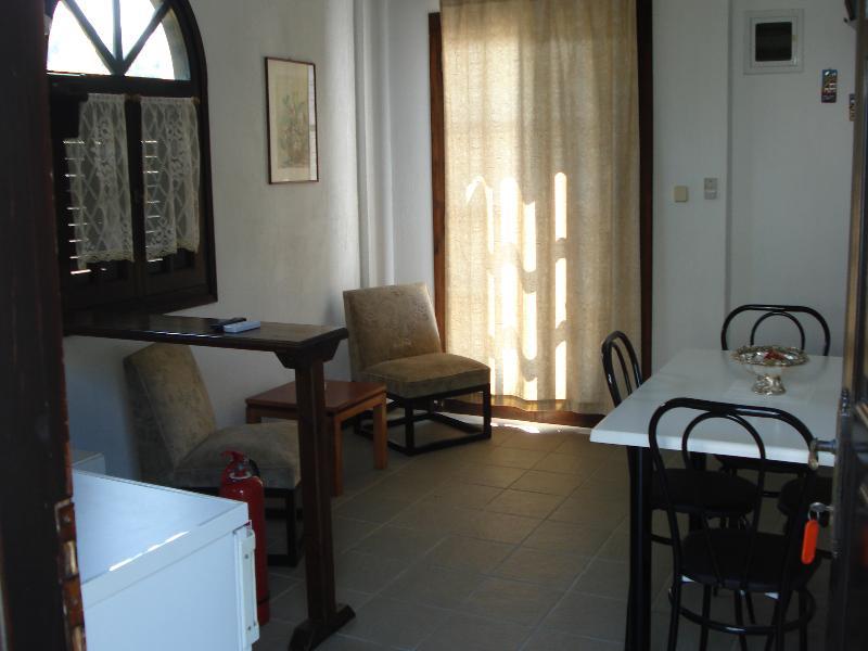 Katerina Apartments ترولو المظهر الخارجي الصورة