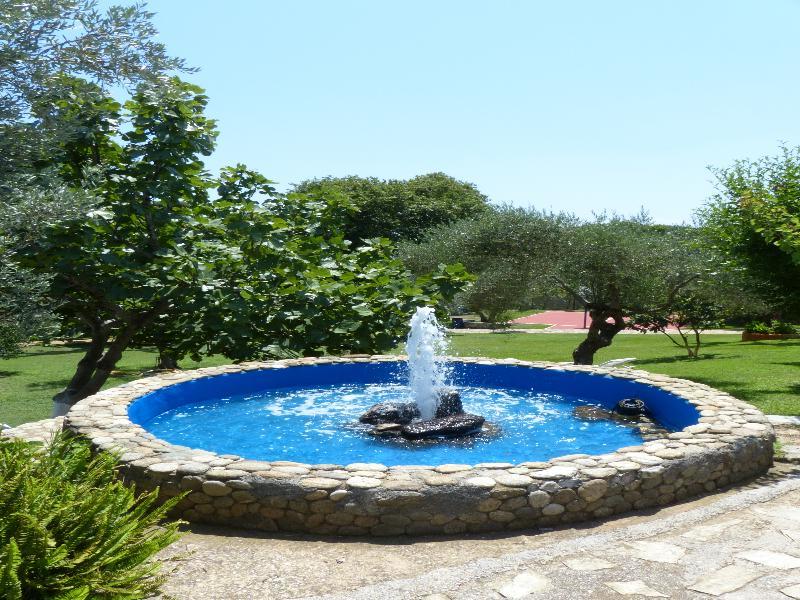 Katerina Apartments ترولو المظهر الخارجي الصورة
