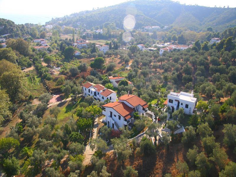 Katerina Apartments ترولو المظهر الخارجي الصورة